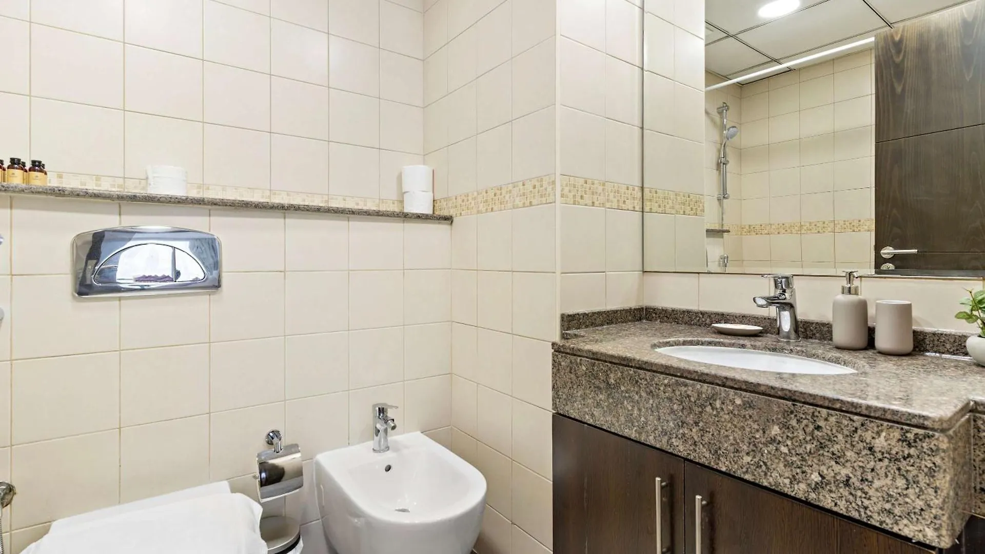 Silkhaus Dubai Marina 1Br In Bay Central West Tower 0*,  ОАЭ